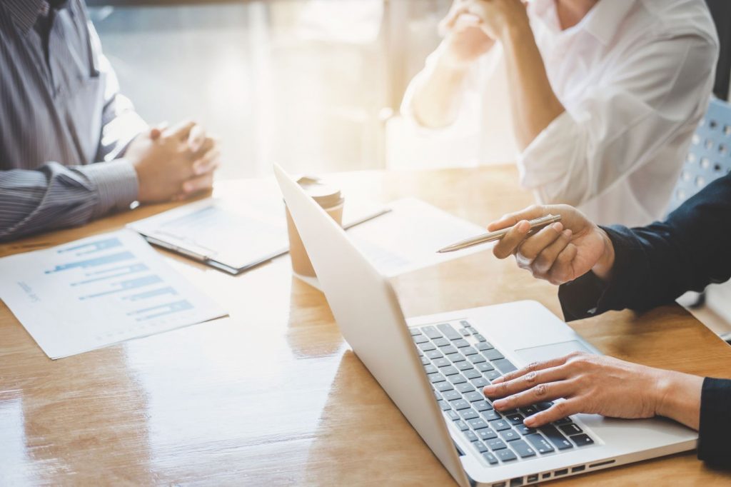 Hiring the Best Security Guards for Your IT Company