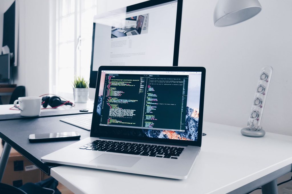 Migrating legacy applications to the cloud